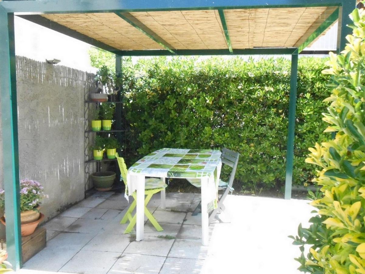 Studio Grau Du Roi Avec Jardin لو غراو دو روا المظهر الخارجي الصورة