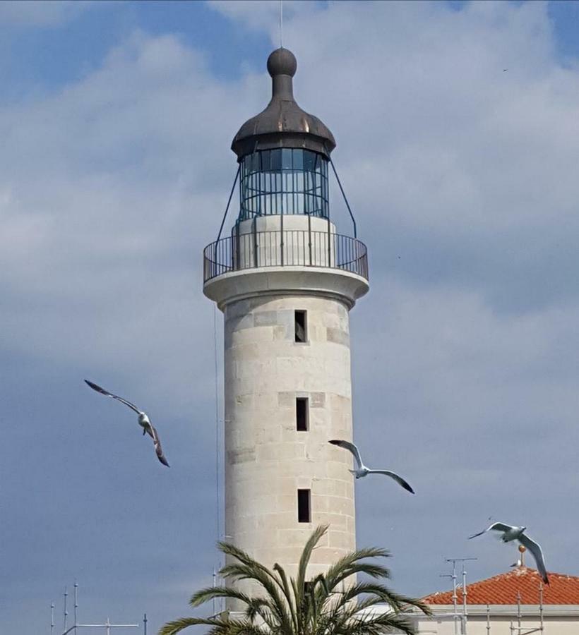 Studio Grau Du Roi Avec Jardin لو غراو دو روا المظهر الخارجي الصورة